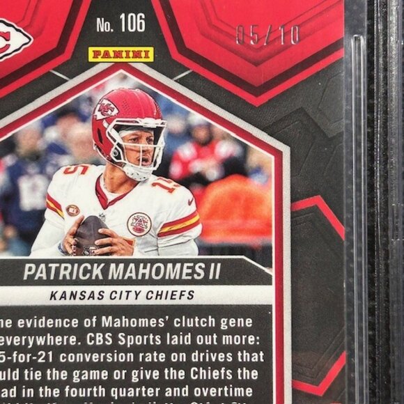 Patrick Mahomes /10 2024 Mosaic Gold Disco Prizim No Huddle SSP BGS 9.5 True Gem - Picture 4 of 4